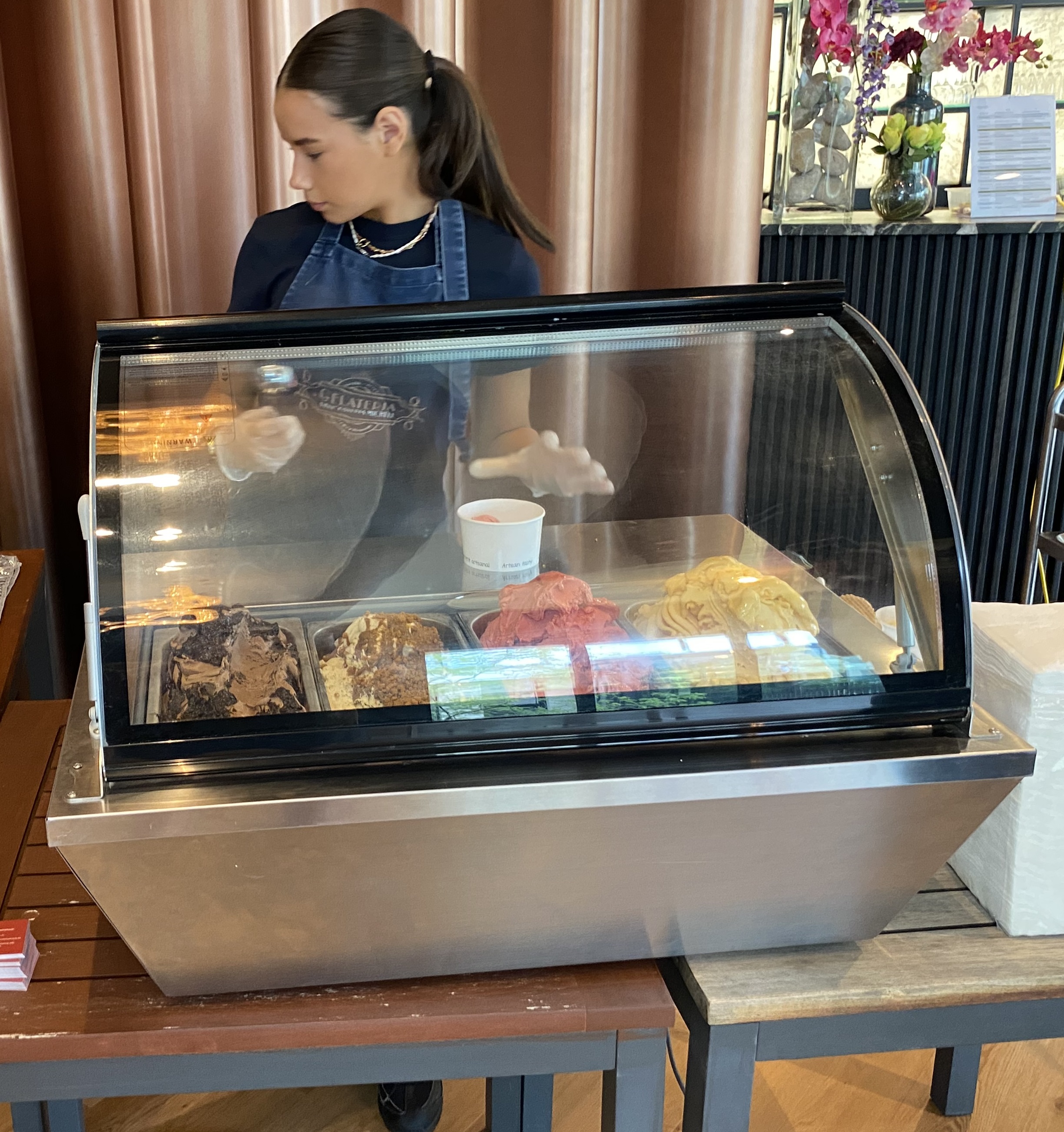 Foto van tafelvitrine